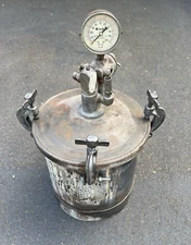 Binks Paint Pressure Pot 2 Gallon Tank with Pressure Regulator Gauge