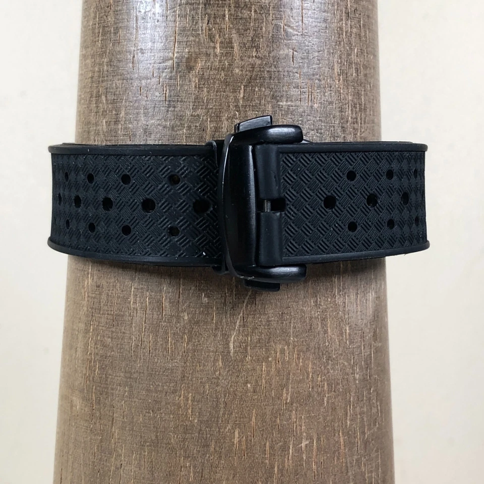 Reloj Timex Q Hombre TW2V38200 Deportivo Bisel Giratorio Negro Goma Cuarzo 38mm 7 1/2" Foto 4 de 4