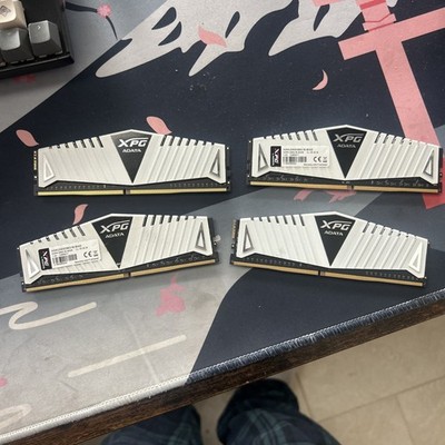 XPG adata 32GB (4x8GB) RAM DDR4 2400MHz AX4U240038G16-BSZ
