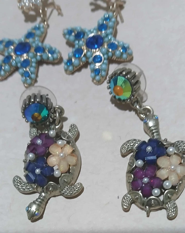 Betsey Johnson Enamel Sea  Turtle Starfish Scallop Reef Earrings Mixed Lot 4 - Image 4 of 4