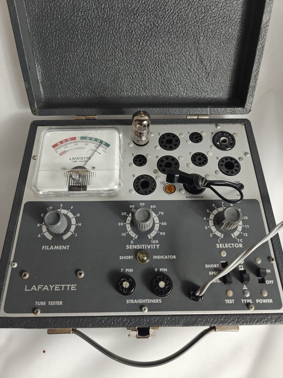 Lafayette Accurate Instruments Model 157 Vacuum Tube Tester Tested Working 