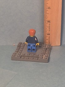 LEGO City Minifig cty0232 - Man Plaid Shirt - Light Scratches/No Cracks