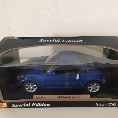 Maisto 1/18 Die-Cast Nissan 350Z Fairlady Z - Picture 2 of 10