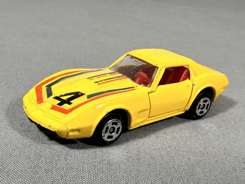 Vintage 1970s 1980s Chevy C3 Corvette YELLOW #4 Opening Doors 1:64 Hong Kong