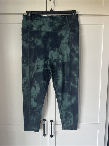 Victoria’s Secret - Leggings - Black and Green - Size 16 - Excellent Condition