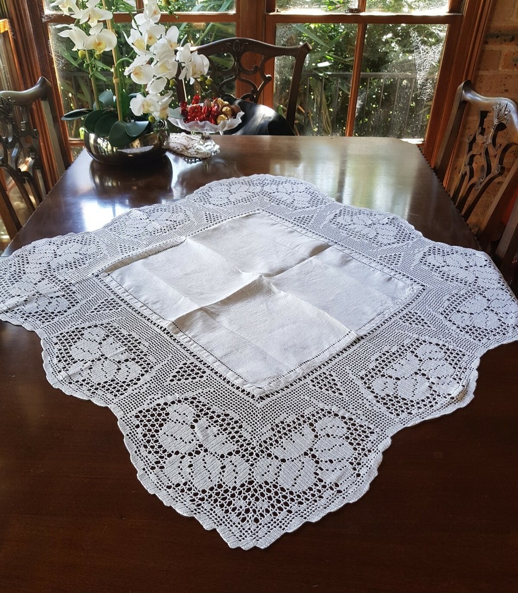 Vintage 1930s 94cm White Deep Lace Filet Crochet Tablecloth