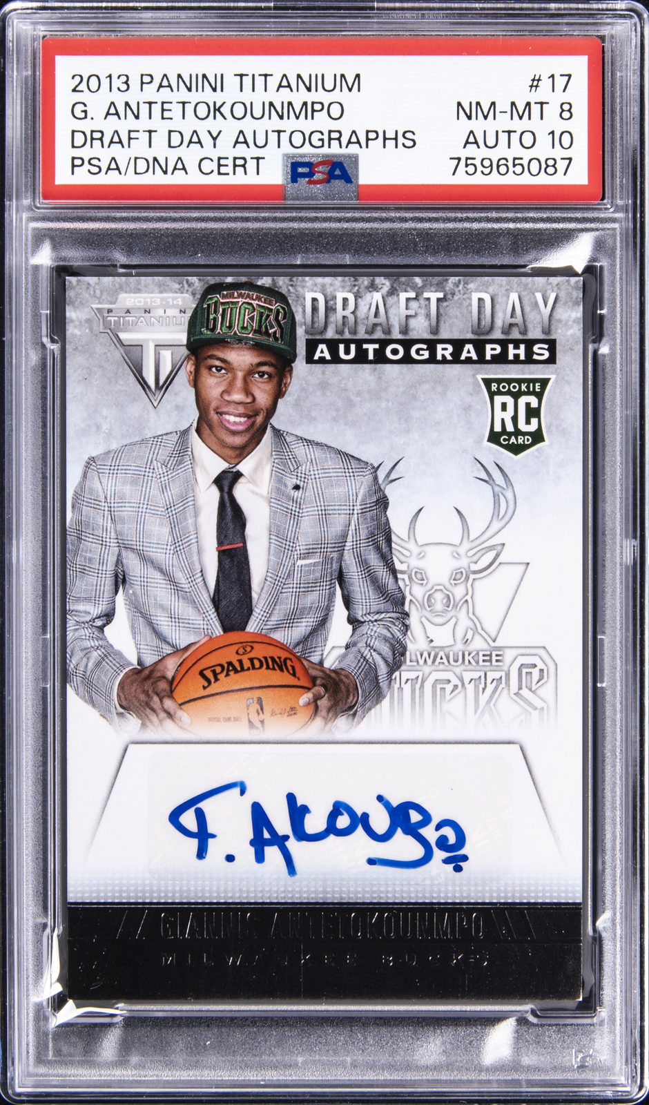 2013 PANINI TITANIUM DRAFT DAY #17 GIANNIS ANTETOKOUNMPO PSA 8 DNA AUTO 10