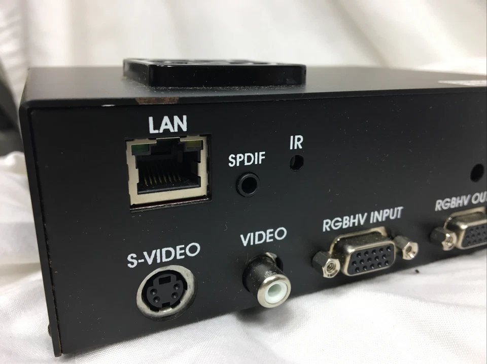 Aurora IPF-STREAM RS-232 RGBHV INPUT Output S Video LAN SPDIF - Image 4 of 4