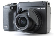  Near MINT Ricoh GXR GXR S10 10.0MP Digital Camera 24-72mm Lens From JAPAN