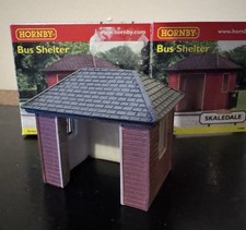 Hornby R9800 Bus Shelter Boxed