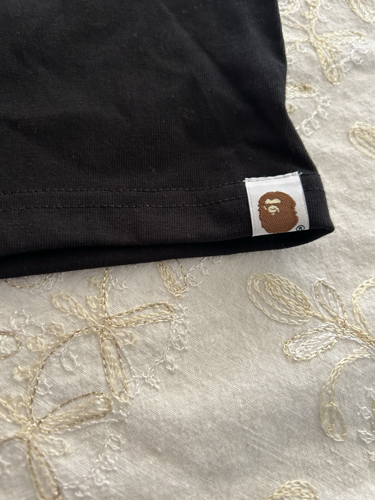 A Bathing Ape Men's Short Sleeve T-Shirt Chrome Heart Collab Size M New In Bag thumbnail 5