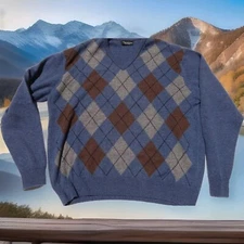 Hawick Knitwear Sweater Mens 100% New Pure Wool from Scotland Blue Argyle V Neck