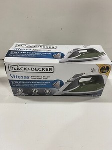 BLACK+DECKER Vitessa Advanced Steam Cord Reel Iron ICR2020, Green