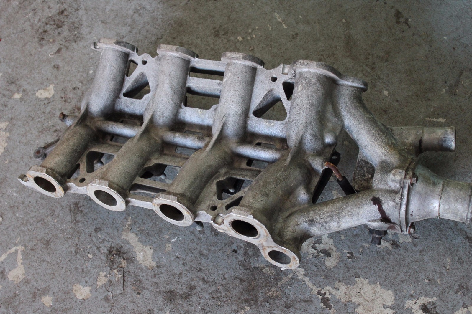 Weber Carburetor Manifold for Maserati Bora