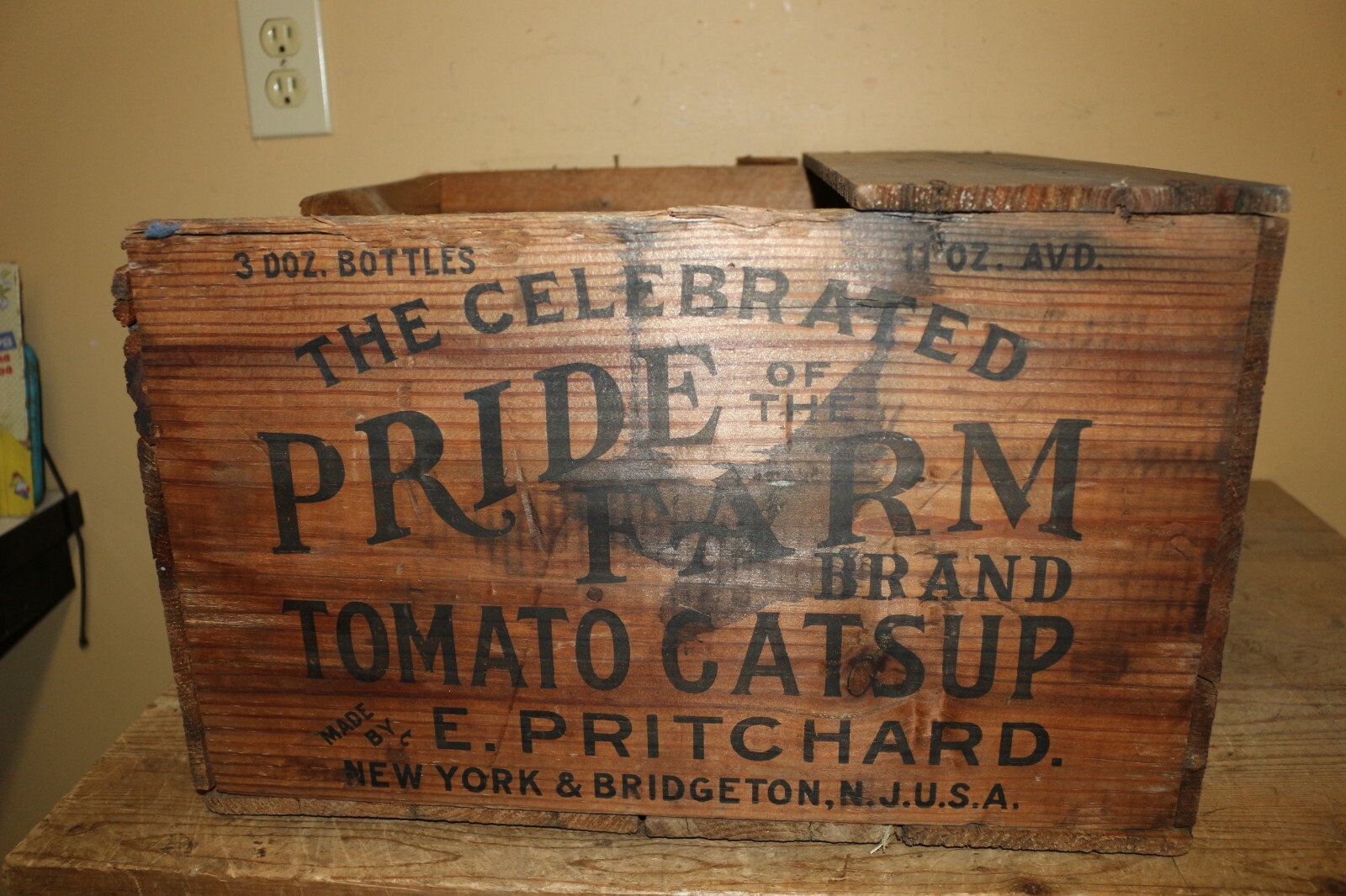 Large 1900's Vintage Pride Of The Farm Tomato Catsup Wood Bottle Crate