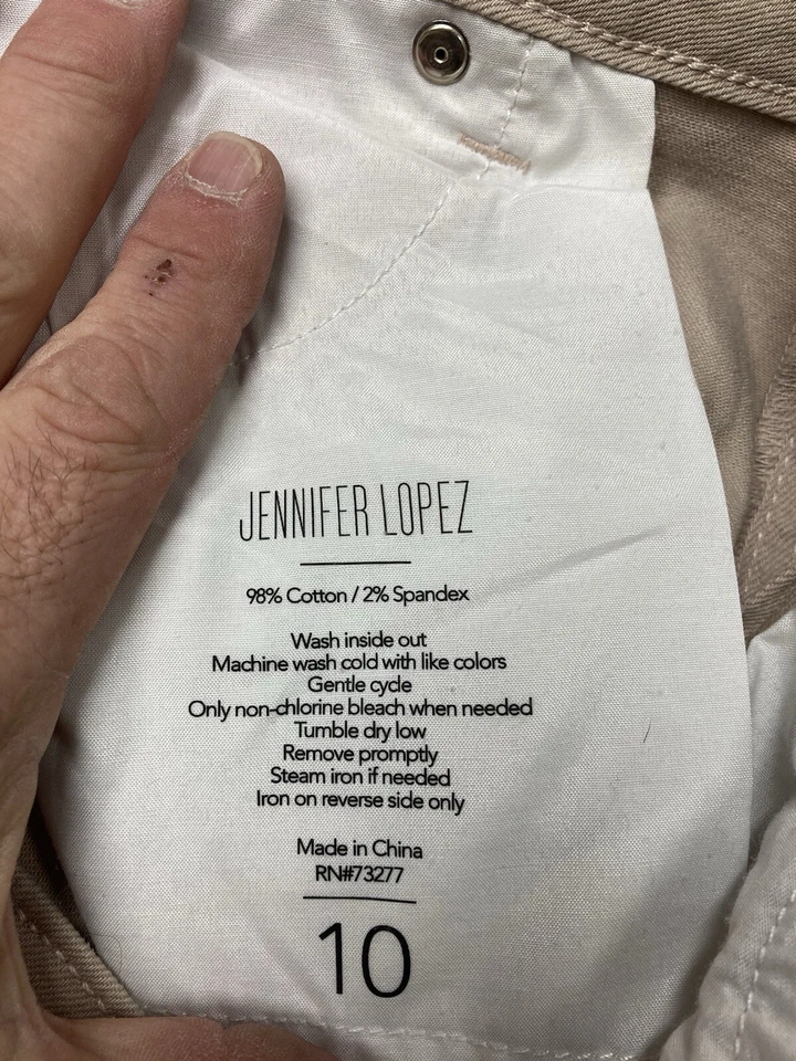 Jennifer Lopez Capri Pants Women’s Size 10 Tan Straight Leg  - Image 4 of 4
