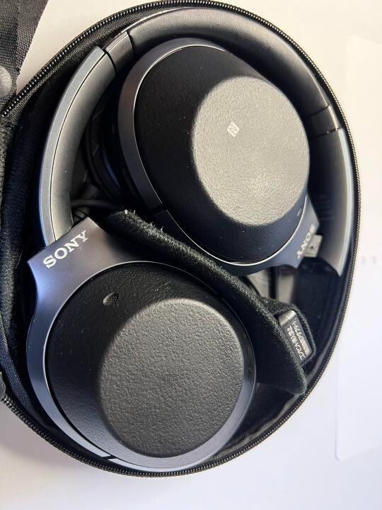 SONY WH-1000XM2 ワイヤレスヘッドホン ブラック Amazon.com: Sony WH-1000XM2/B Wireless Bluetooth Noise