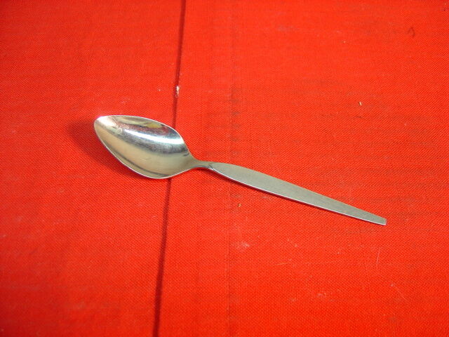Oneida Stainless SATINIQUE Youth Spoon