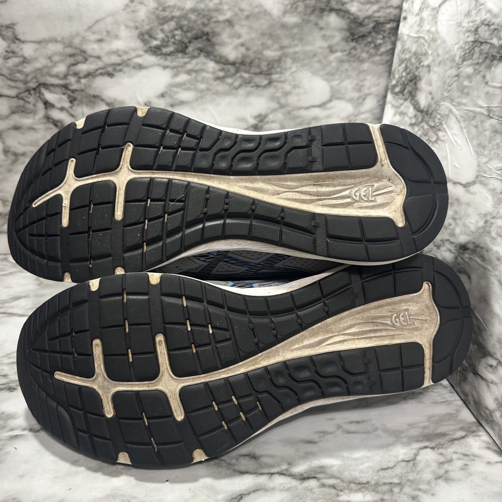 Asics AmpliFoam Men Running Shoes Sz 13 Gray, Excellent Condition image 6