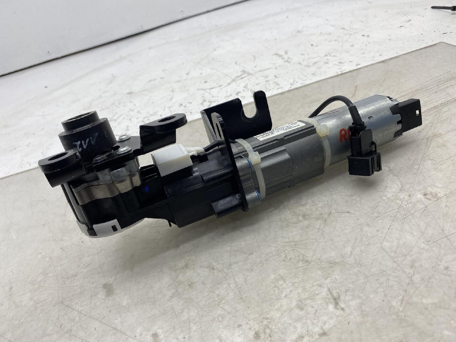 Bentley Mulsanne 2010-2020 Rear Left Electric drive motor P/N 3Y0827851