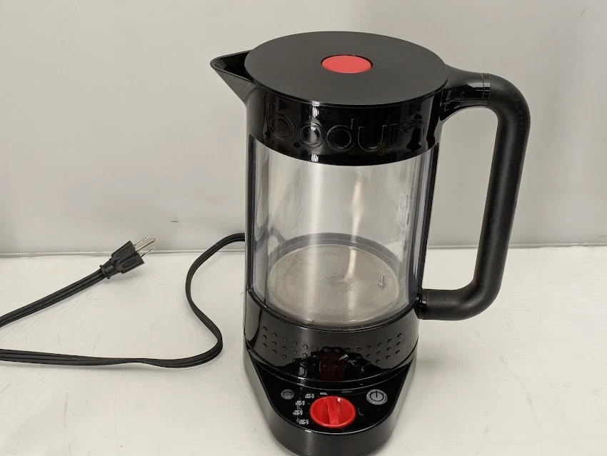 Bodum Bistro Electric Water Kettle Perfect Brew Temperature Control, 37oz Black - Image 2 of 4