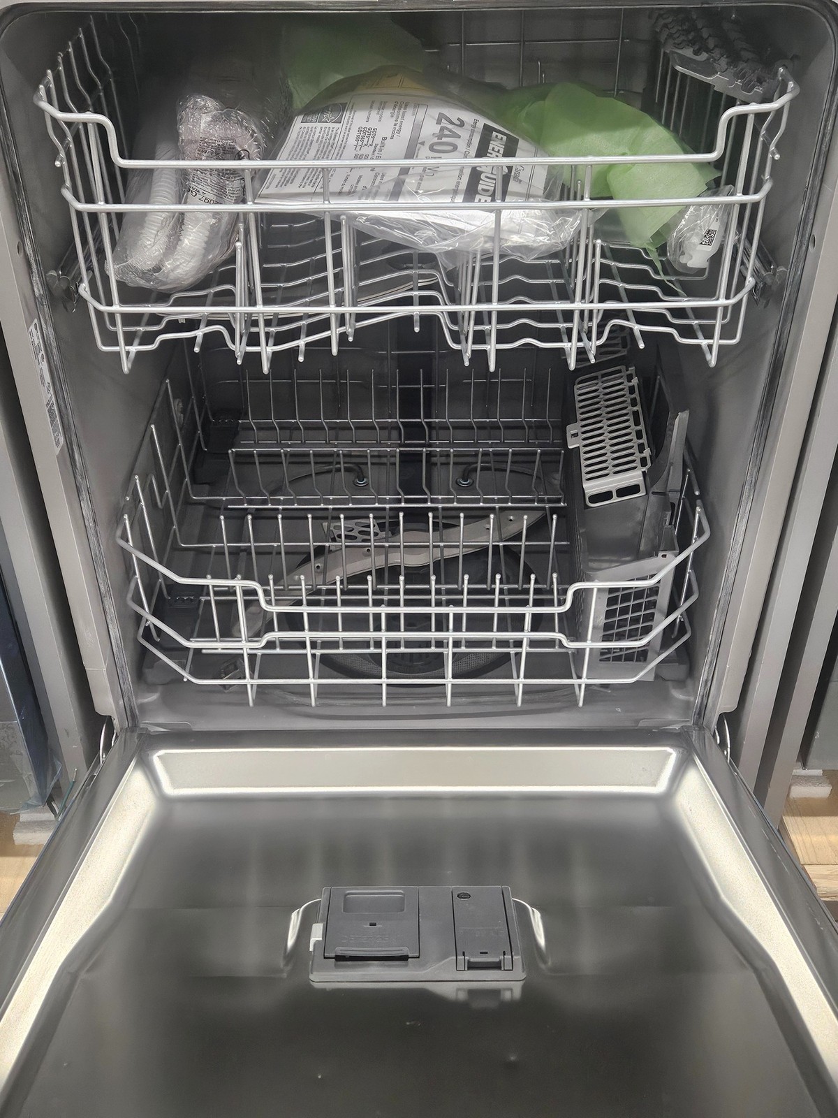 GE GDT565HSYSS 24" Stainless Fully Integrated Dishwasher NOB 4