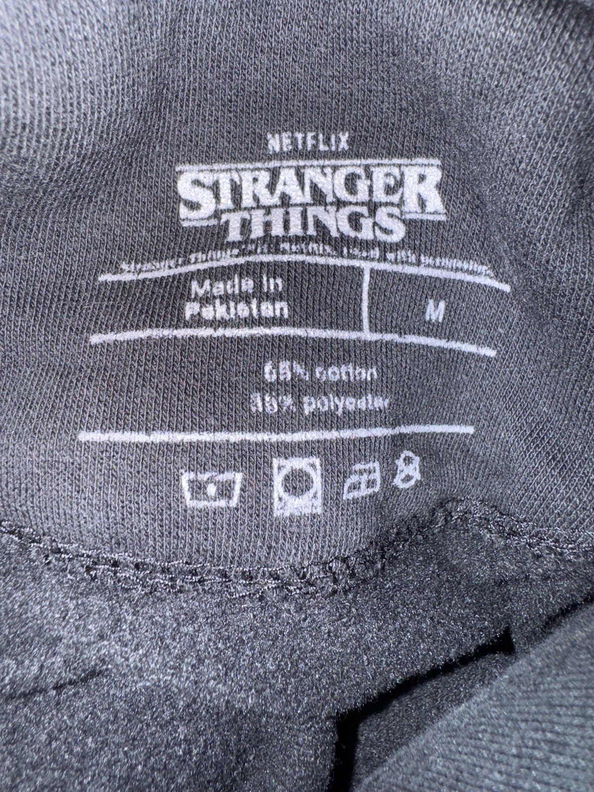 Stranger Things Size Medium Hoodie Hell Fire Club - image 9