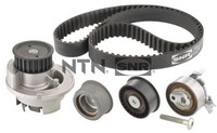 SNR Wasserpumpe + Zahnriemensatz KDP453.170 FüR Saab Opel YS3F CC Vectra Astra
