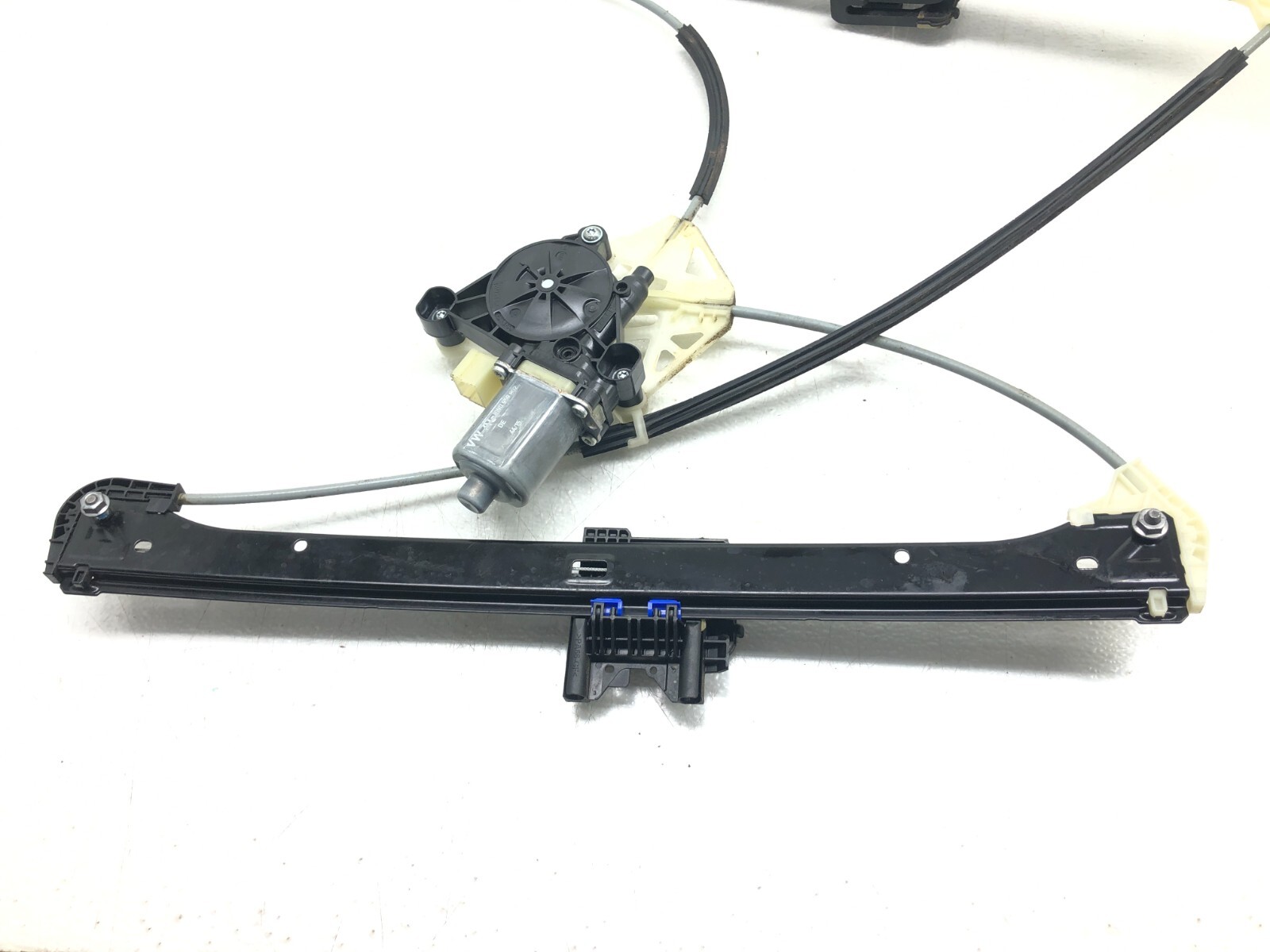 2017-2023 AUDI Q7 SQ7 LEFT DRIVER REAR DOOR WINDOW REGULATOR W/ MOTOR OEM.