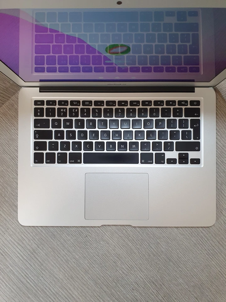 Apple MacBook Air 13" 2015 · i5 · 8GB · 250GB, photo 2 of 5