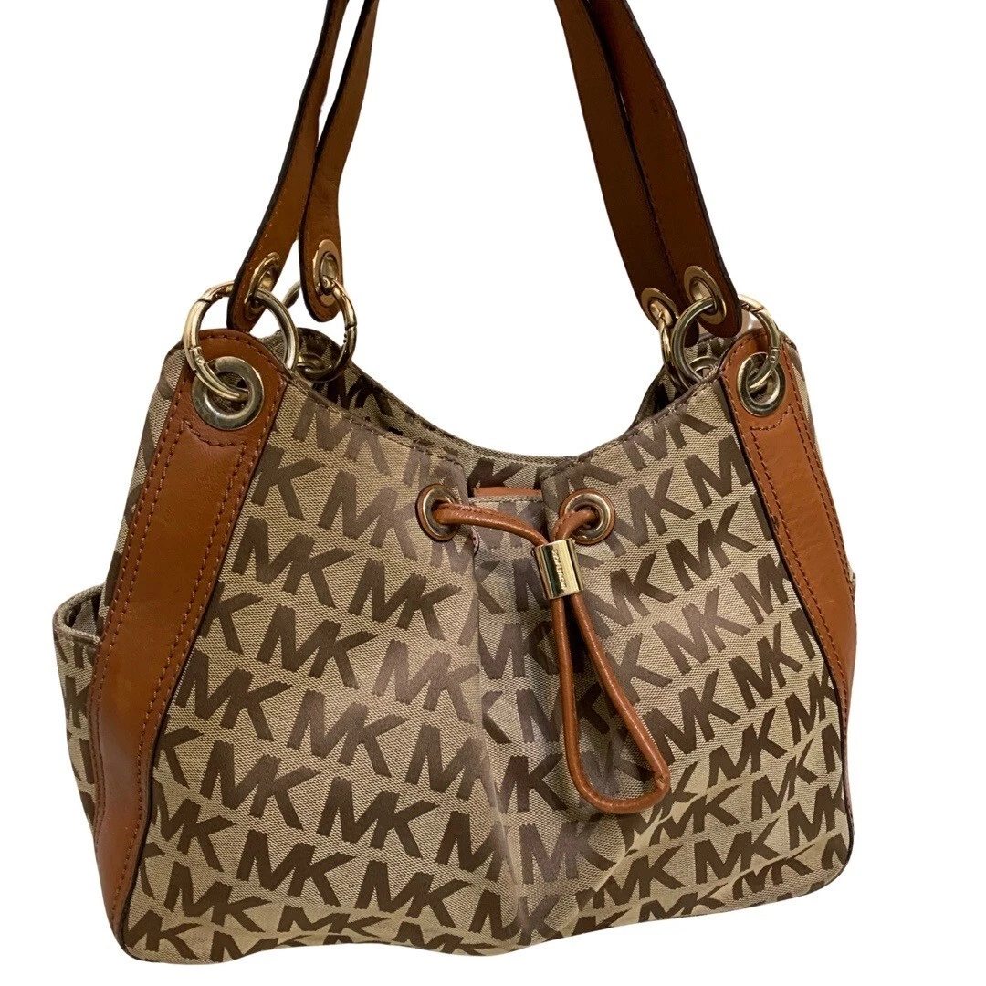 MICHAEL KORS LUDLOW Khaki Signature Canvas Drawstring Tote w Acorn