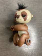 VGC Fingerlings Interactive Pet Kingsley the Brown Baby Sloth Working