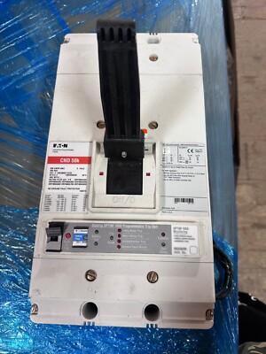 Cutler Hammer 3 Pole 800 Amp 600 V Cat: CND3800T107W *USED*