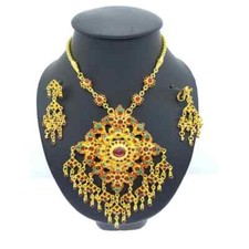1 Thai Jewelry Set Vintage Looks Multi Gold Red GemParty Style Occasional Parade