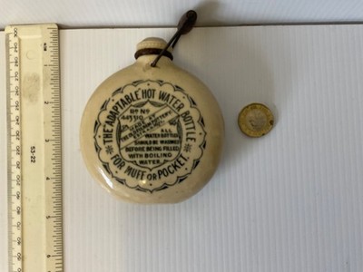 FULHAM KERAMIK STEINZEUG WERBUNG MINIATUR WÄRMFLASCHE MUFF WÄRMER