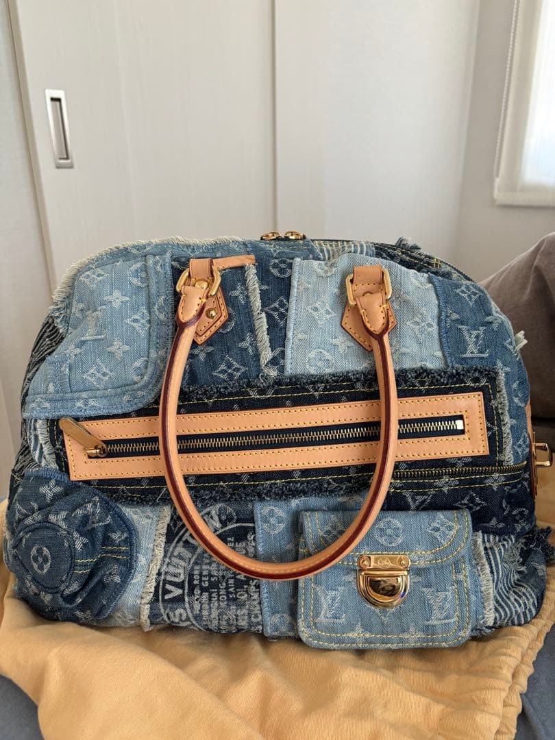 beautiful Louis Vuitton Patchwork Denim Bowly M95… - image 3