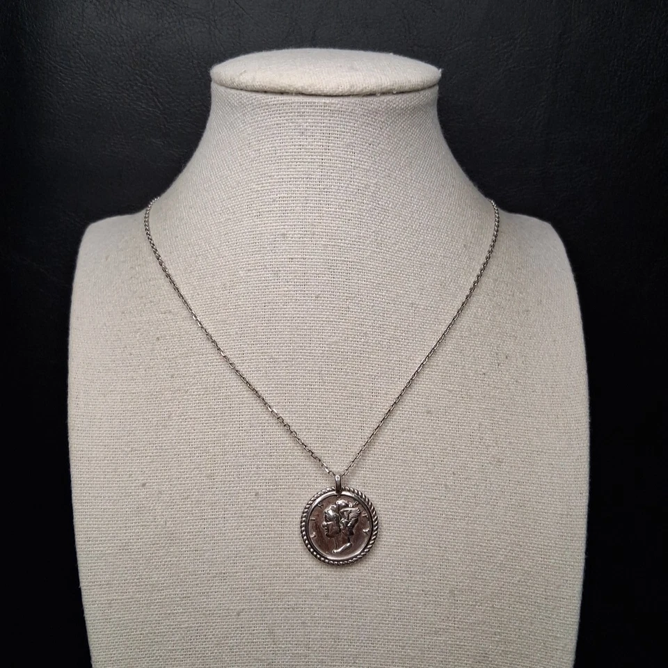 Collar de cadena PLATA ESTERLINA 925 bisel blanco colgante de moneda. 16.667 Foto 2 de 4