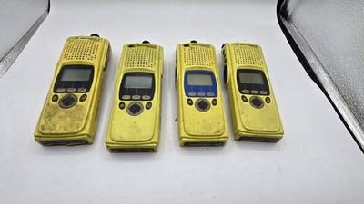 Lot of 4 Motorola XTS5000R H18UCF9PW6AN 700/800MHz Two Way Radios Apart 2