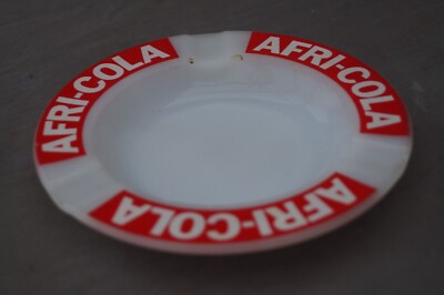 Gepflegter ,älterer Afri-Cola Aschenbecher aus Milchglas