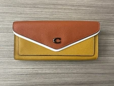 NWT Coach Wyn Soft Envelope Wallet in Colorblock Pewter / Flax Multi C2622