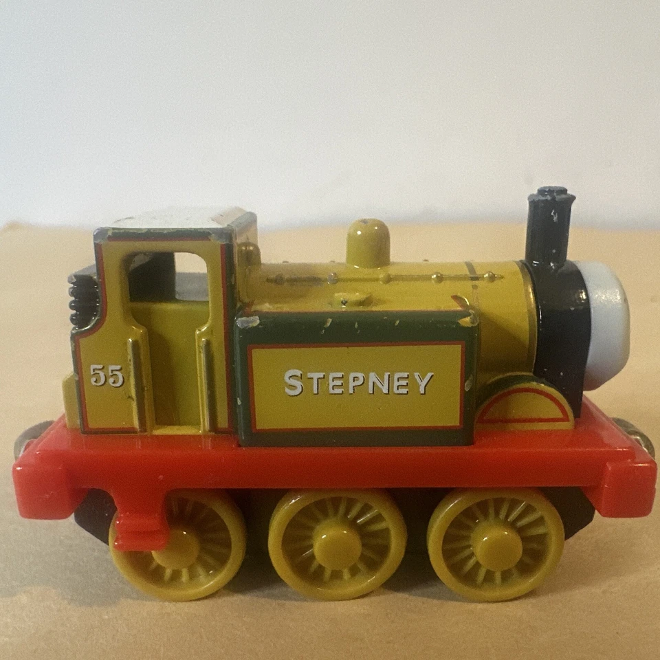 Thomas the Tank Engine Take n Play Stepney Magnetic Learning Curve Diecast 2008 - Image 4 of 4