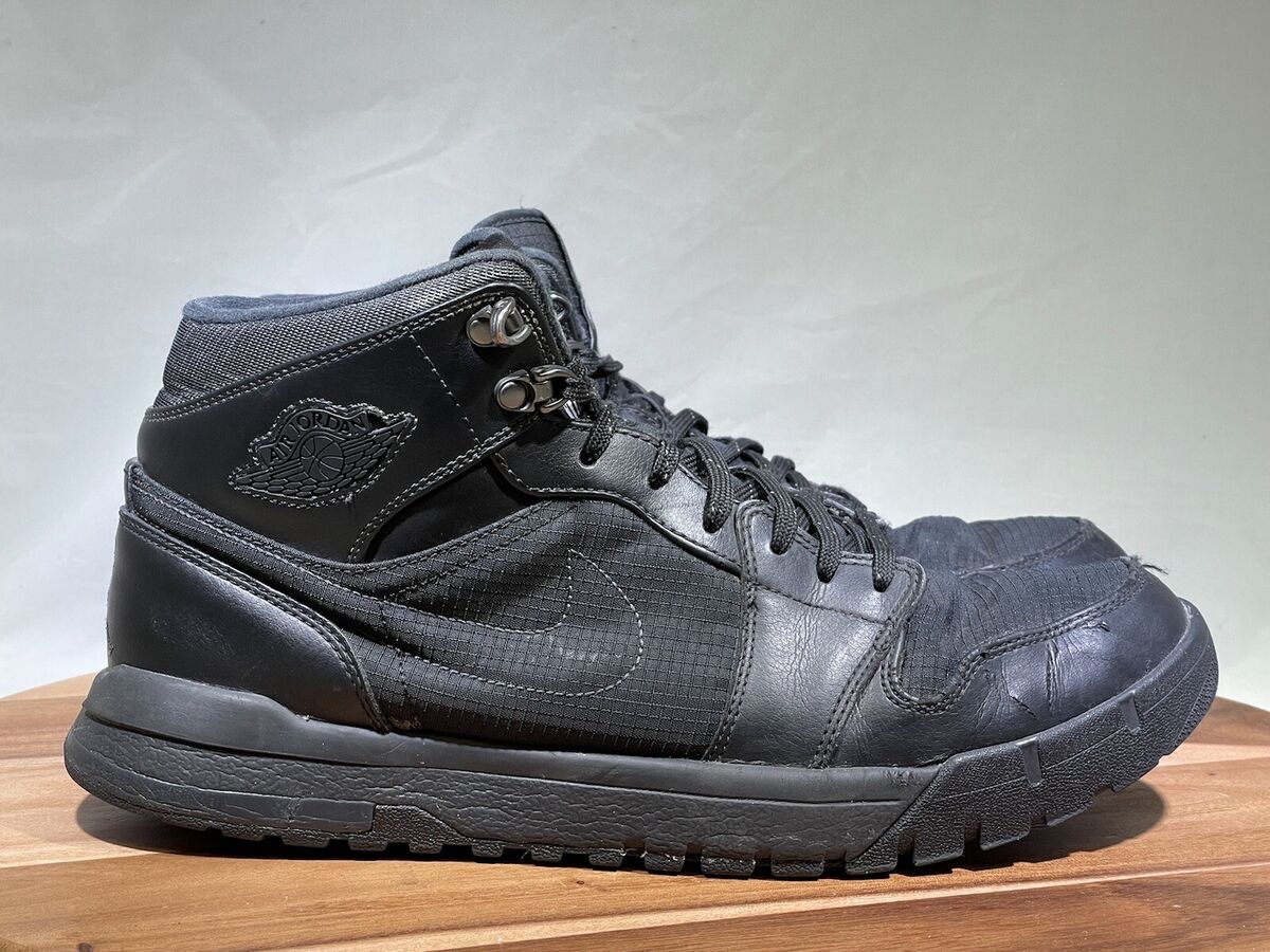 2013 Nike Air Jordan 1 Trek Triple Black 616344-010 Size 11.5 Sneaker Boot