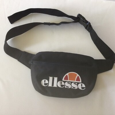 Gürtel Ellesse  Gürtel  Tasche  Schwarz  Breit 22cm  Höhe 15 cm. NEU
