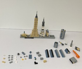 LEGO New York City LEGO Architecture (21028) Incomplete/READ