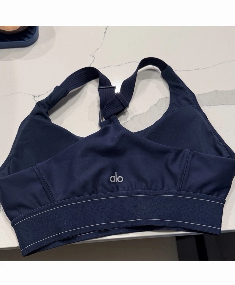 Sujetador deportivo Alo para mujer Foto 2 de 3