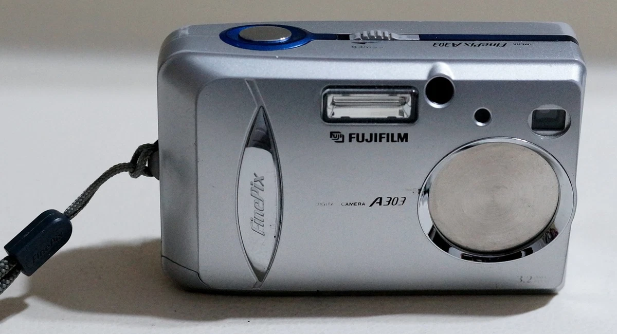 Цифровые фотоаппараты Fujifilm FinePix A303 - огромный выбор по