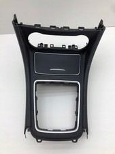 MERCEDES W117 CLA Mittelkonsole, Armlehne, Dekor A1766807100 MERCEDES W117 CLA Mittelkonsole, Armlehne, Dekor A1766807100