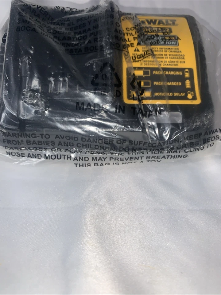 CARREGADOR DESLIZANTE DE ÍON DE LÍTIO DEWALT (DCB112) 12V-20V (máximo) para Dewalt sem fio novo na embalagem - Imagem 4 de 4