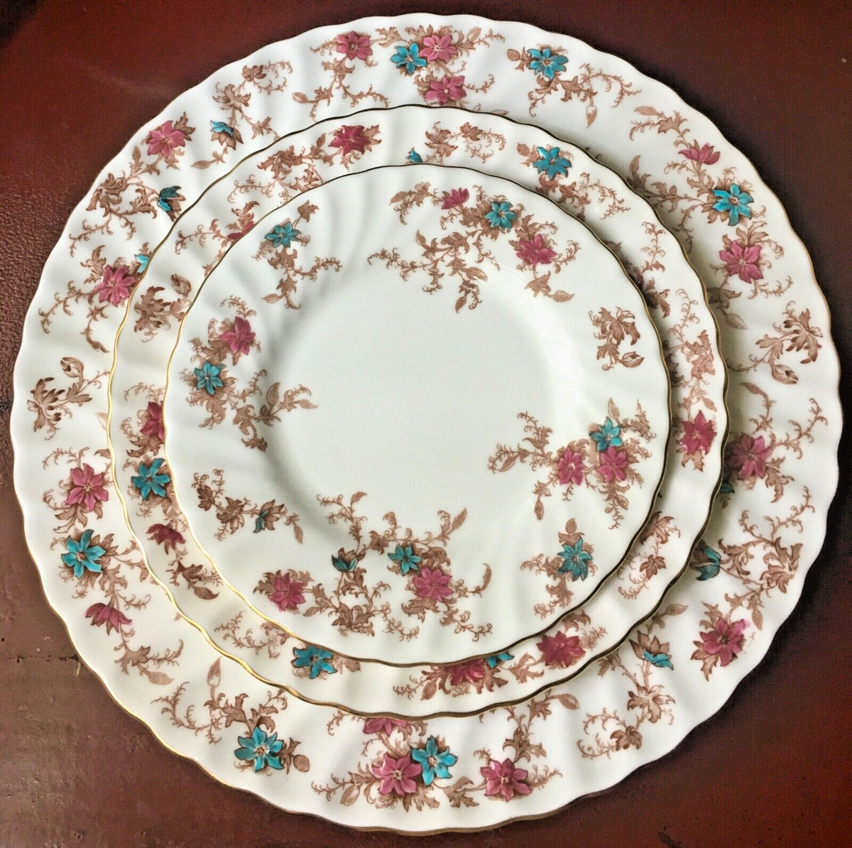 32-pc Minton China Ancestral pattern 1793 Plate Sets, Made In