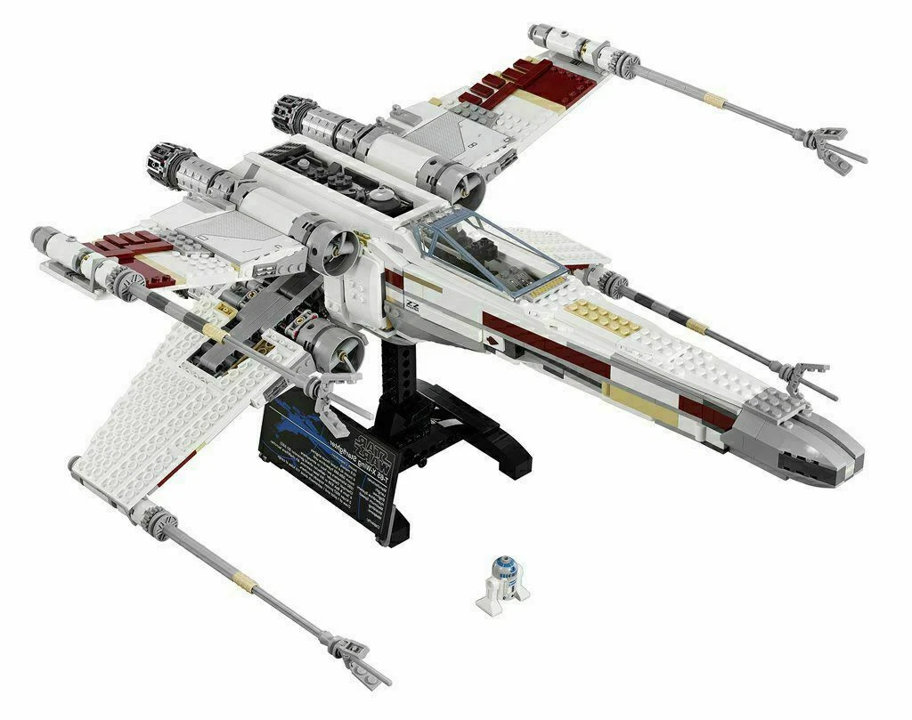 The LEGO Star Wars UCS X-Wing Starfighter Is 22 Long